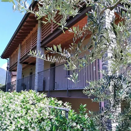Apartment Orchidea Vercana